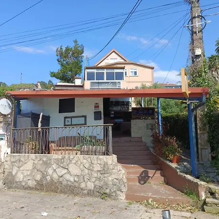 Guest house Pension O Regato Redondela